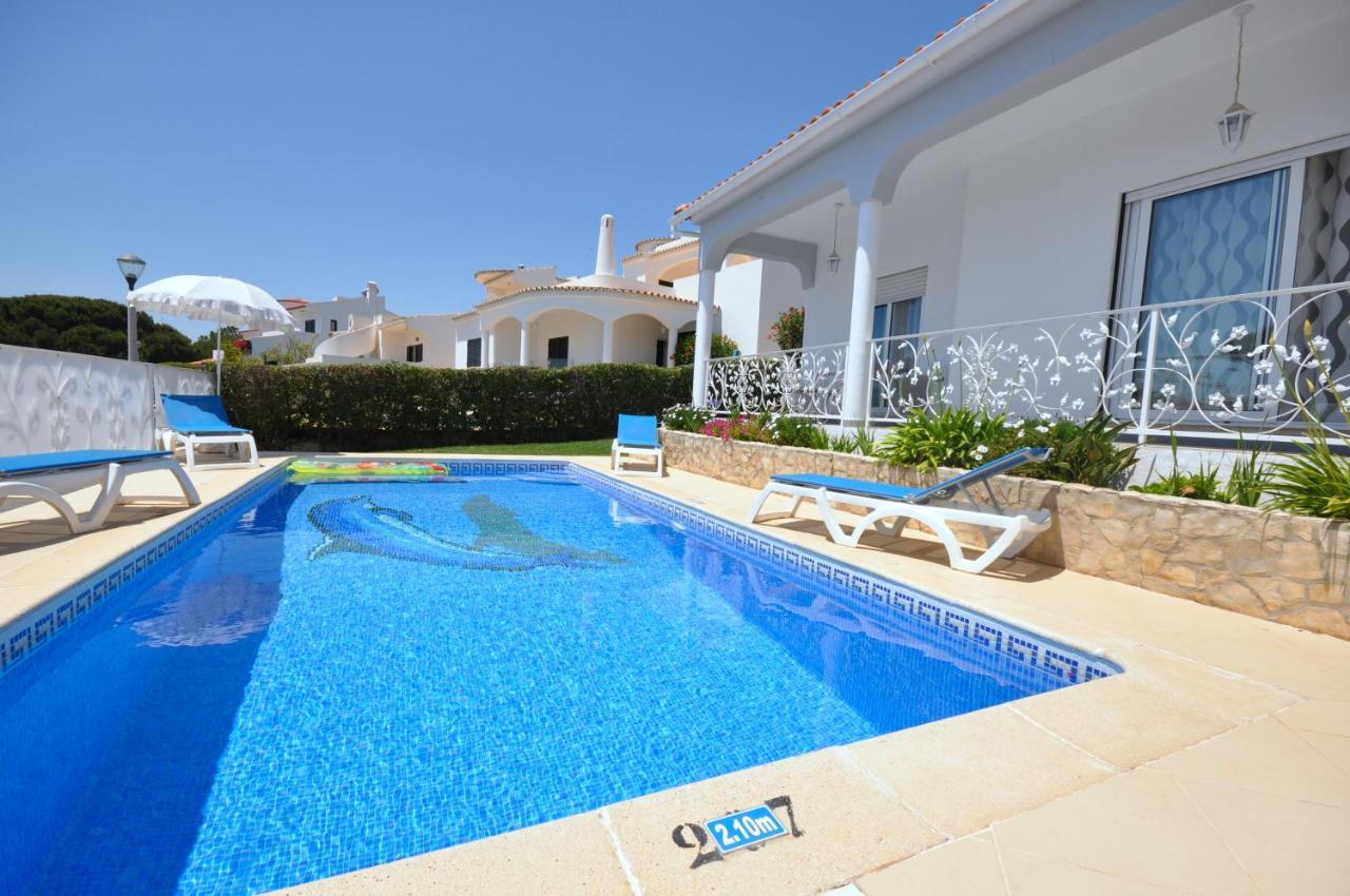 Well-Appointed Villa Is Situated In The Popular Resort Of Vilamoura กัวเตย์รา ภายนอก รูปภาพ