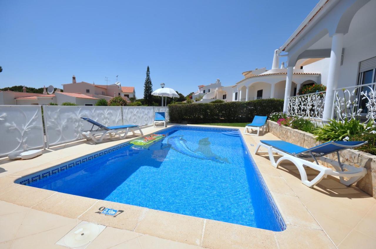 Well-Appointed Villa Is Situated In The Popular Resort Of Vilamoura กัวเตย์รา ภายนอก รูปภาพ